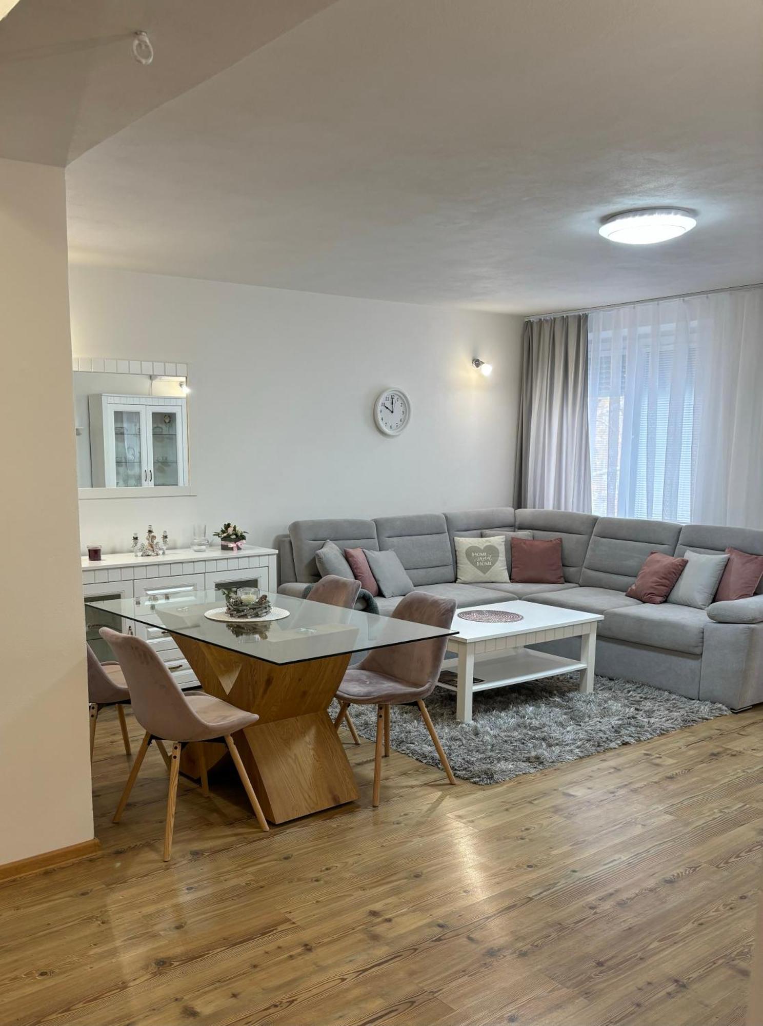 City Heart Luxury Apartment Nove Zamky Ngoại thất bức ảnh
